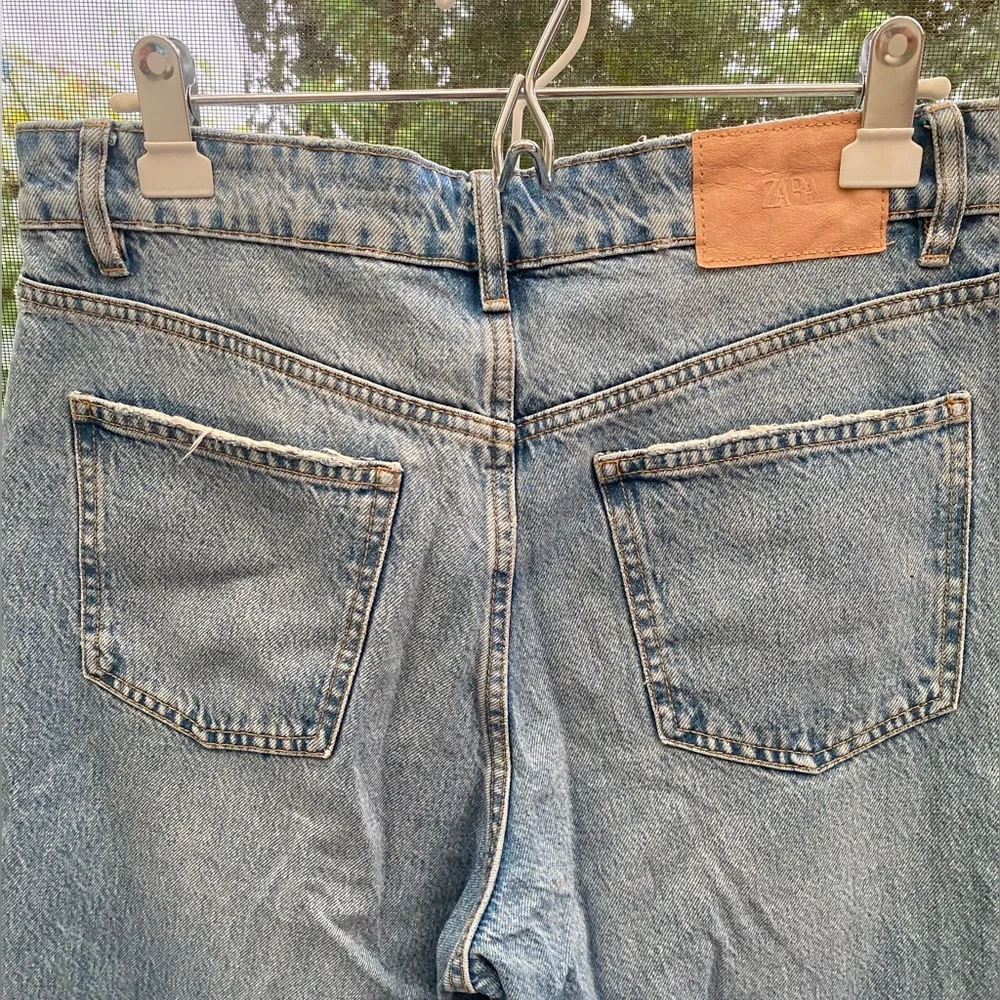 Zara Wide Leg Jeans! - Picture 5 of 5